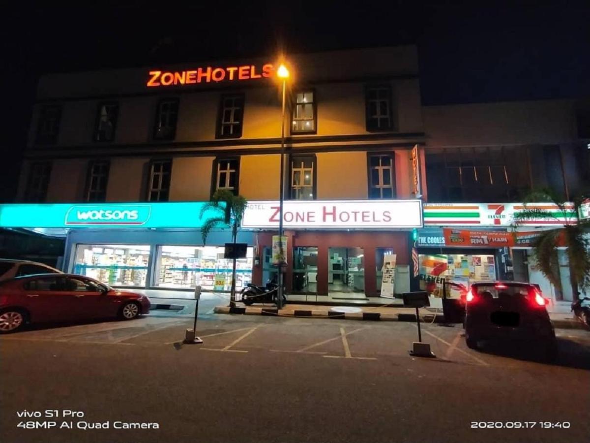 Zone Hotels, Telok Panglima Garang Teluk Panglima Garang Экстерьер фото