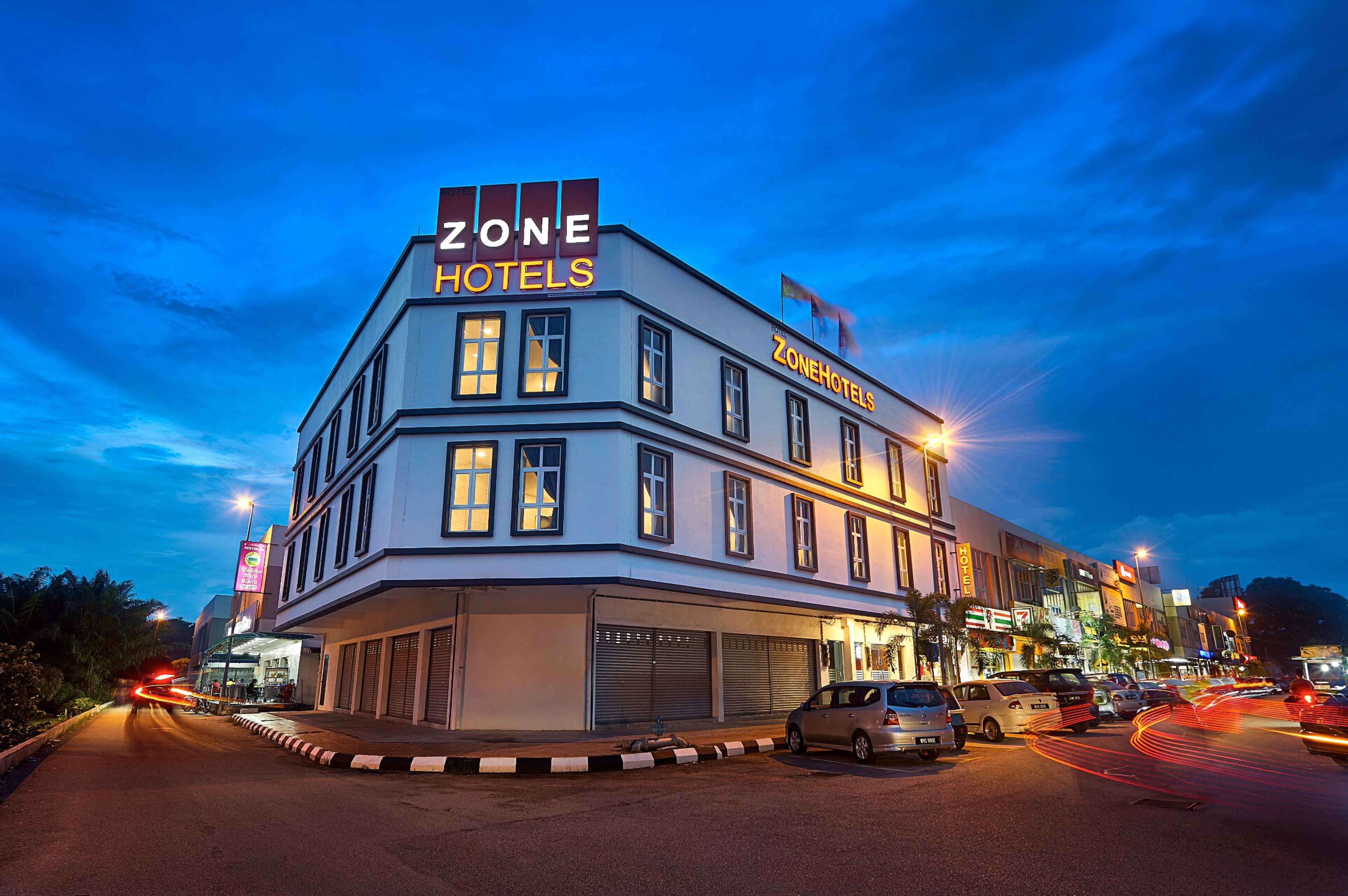 Zone Hotels, Telok Panglima Garang Teluk Panglima Garang Экстерьер фото